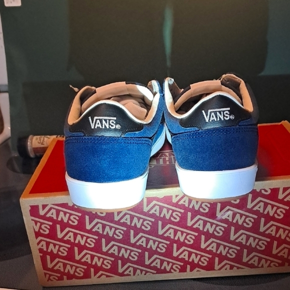 Vans Blue Sneakers Classic Low-Top Design - Picture 6 of 8